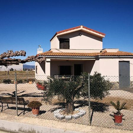 Gasthaus Casa Laura Deltebre Exterior foto